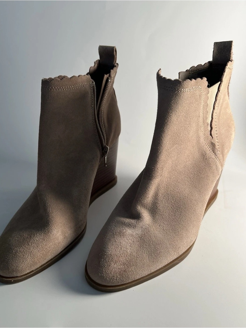 Copper Key Women's Scalloped Suede Wedge Ankle Boots - Taupe Size 8.5